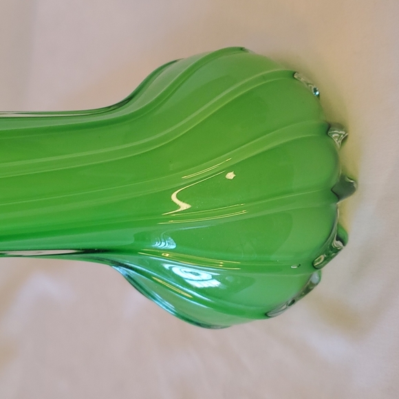 16" Electric Green Swirl Vase 💚 - Picture 8 of 10